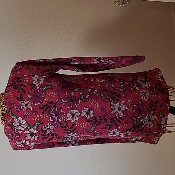 Isle Essentials tunic top - Picture 2 of 5